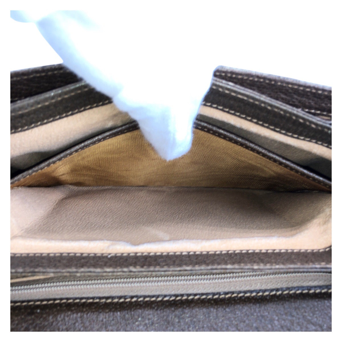 13906
GUCCI グッチ ヴィンテージ オールドグッチ ブラウン ゴールド金具 GGスプリームキャンバス / レザー 001 406 1780 斜め掛け ショルダーバッグ メッセンジャーバッグ  レディース