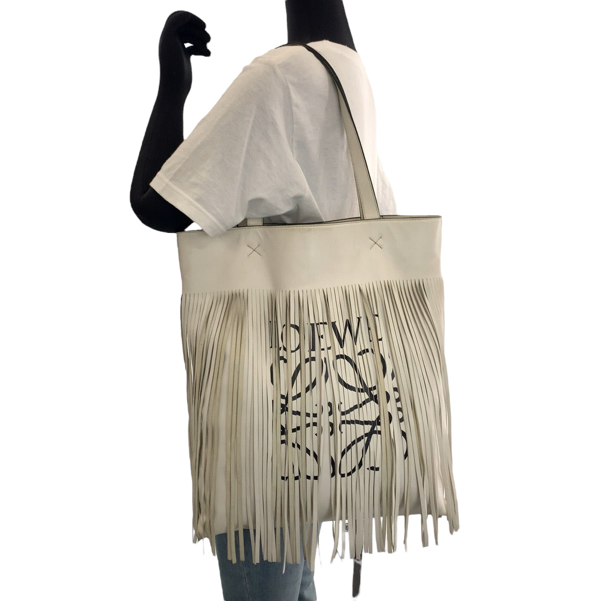 13919
LOEWE ロエベ アナグラム ロゴデザインバーティカル フリンジ ホワイト ブラック 黒 レザー トートバッグ ショルダーバッグ  レディース