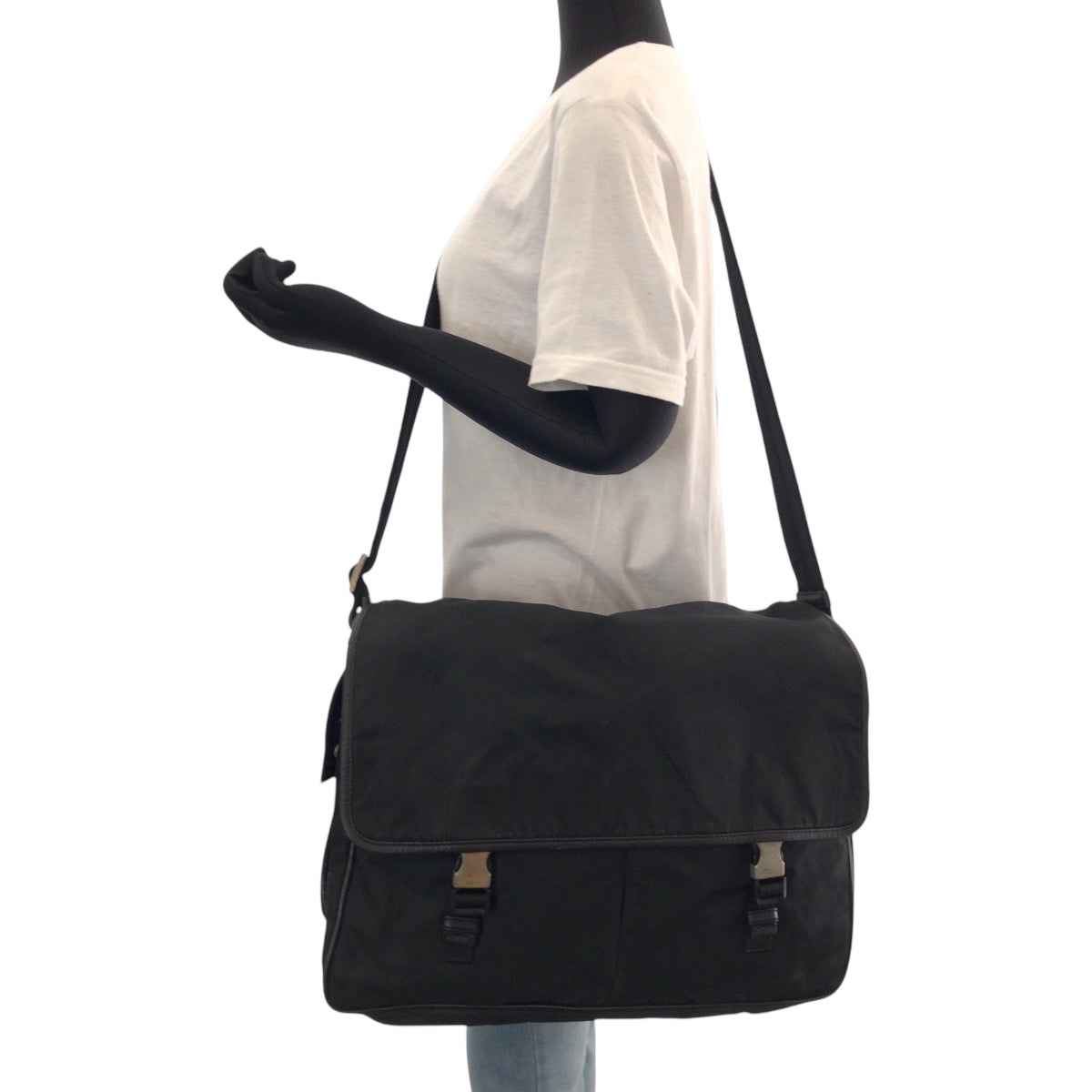 14437
PRADA プラダ テスート 三角ロゴプレート 男女兼用 ブラック 黒 シルバー金具 ナイロン ショルダーバッグ メッセンジャーバッグ  メンズ