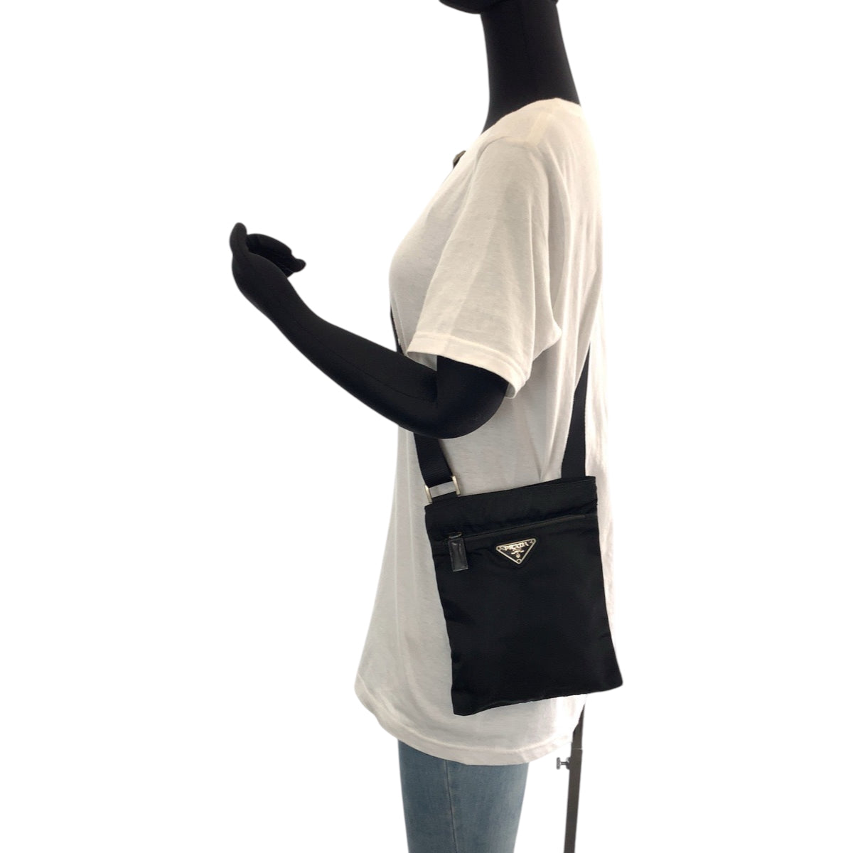 14446
PRADA プラダ テスート 三角ロゴプレート ブラック 黒 シルバー金具 ナイロン ショルダーバッグ ポシェット  メンズ