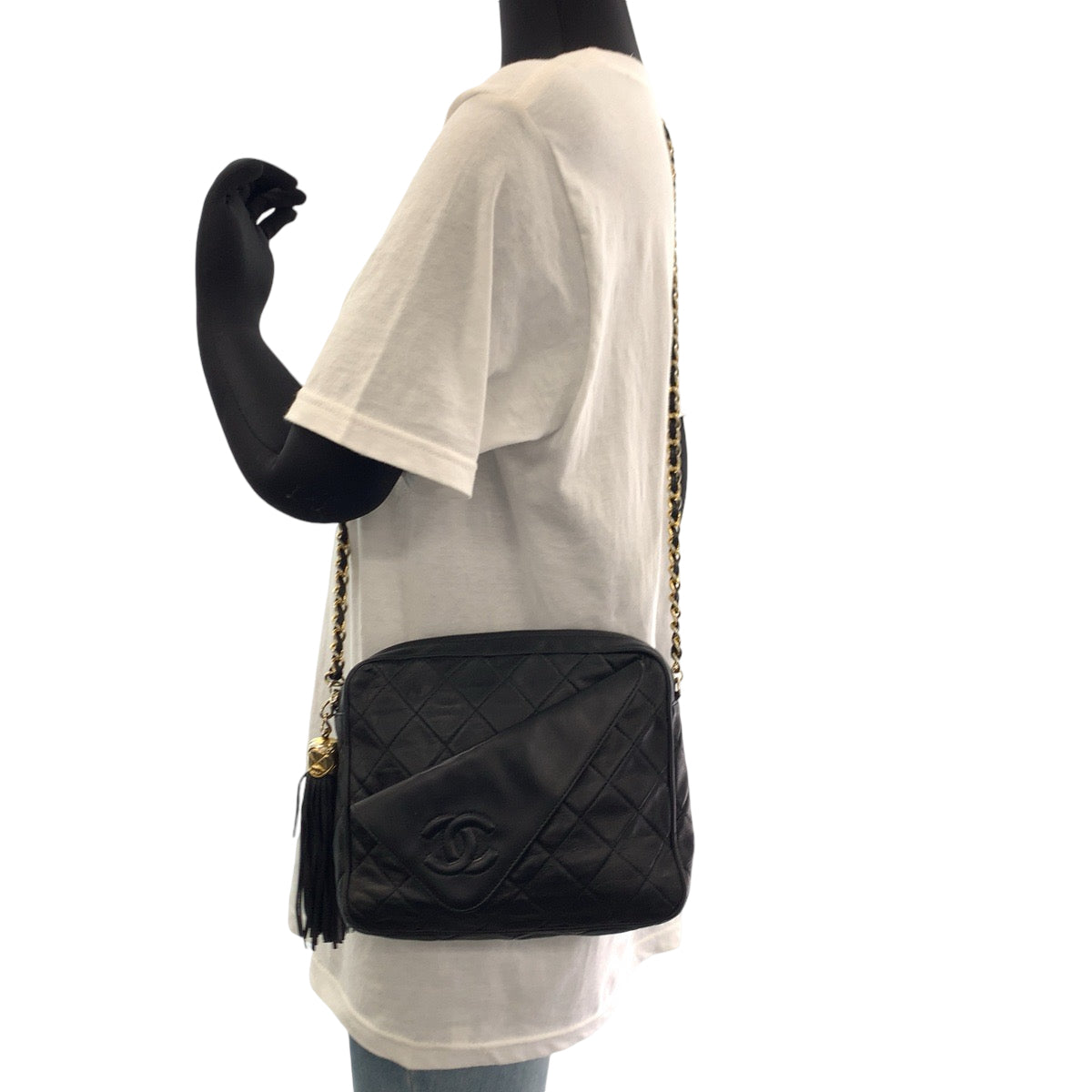 13929
CHANEL シャネル ヴィンテージ マトラッセ ココマーク フリンジ タッセル ブラック 黒 シルバー金具 ラムスキン チェーンショルダーバッグ 斜め掛け  レディース