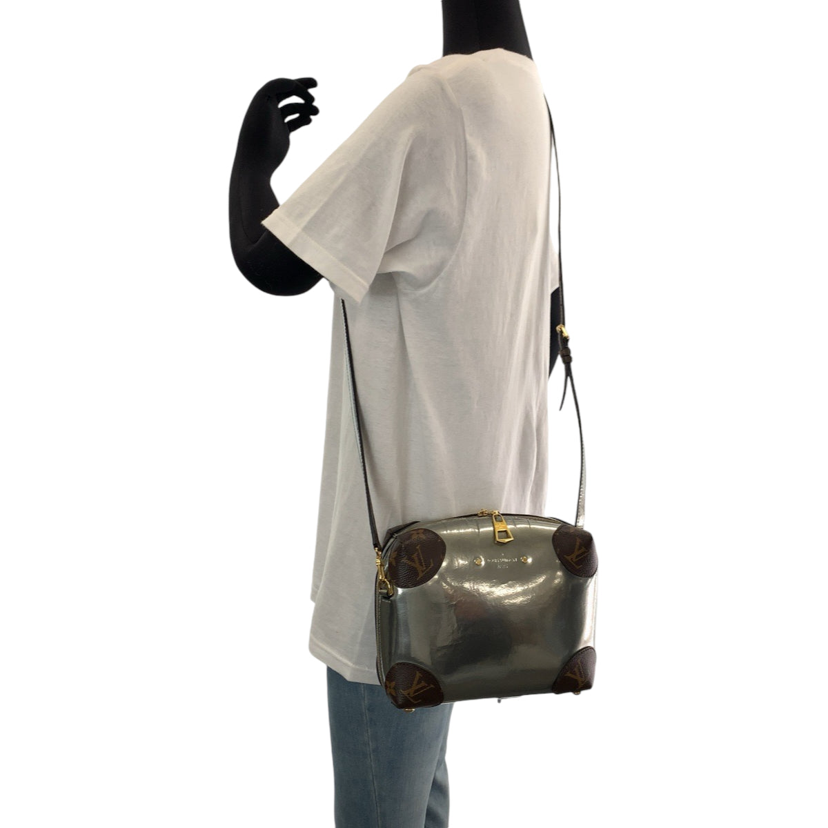 13930
LOUIS VUITTON ルイヴィトン モノグラム  ミロワール ヴェニス シルバー ブラウン ゴールド金具 パテントレザー / PVC M52758 ショルダーバッグ ポシェット  レディース