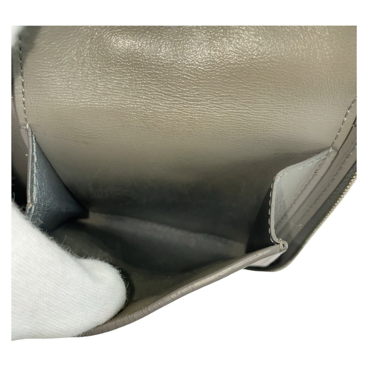 LOUIS VUITTON ルイヴィトン マヒナ ジッピーコンパクトウォレット グレー シルバー金具 レザー M81558 折財布 コンパクトウォレット  レディース