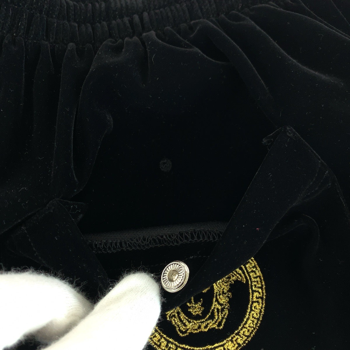 VERSACE ヴェルサーチ ヴィンテージ メデューサ ロゴ サイズL ブラック 黒 ゴールド ベロア セットアップ ジャージ  メンズ AB54