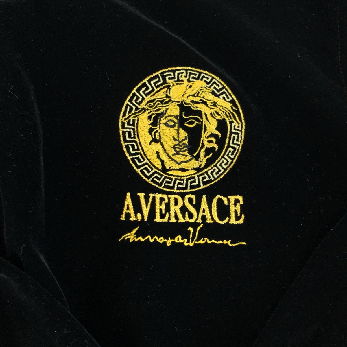 VERSACE ヴェルサーチ ヴィンテージ メデューサ ロゴ サイズL ブラック 黒 ゴールド ベロア セットアップ ジャージ  メンズ AB54