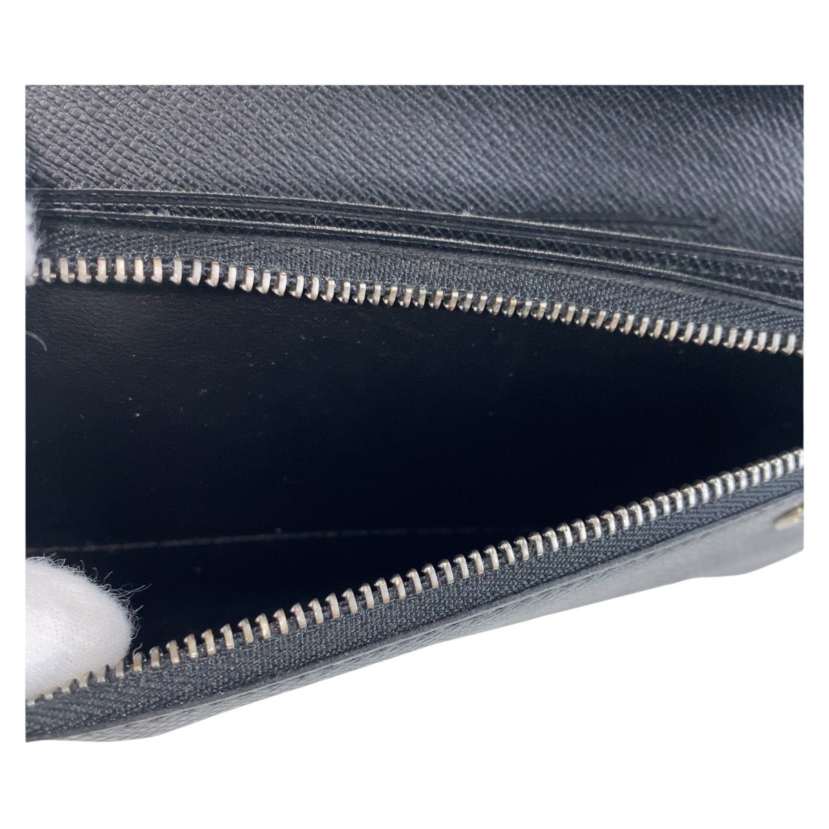 13974
LOUIS VUITTON ルイヴィトン タイガ ポルトフォイユ アコルディオン ブラック 黒 シルバー金具 レザー M30992 長財布 ロングウォレット  メンズ