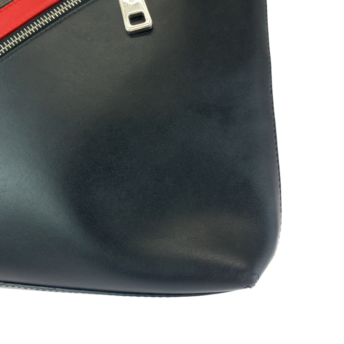 14509
FENDI フェンディ ダイアゴナル ブラウン レッド シルバー金具 PVC 7VA470 A9XS クラッチバッグ セカンドバッグ  メンズ