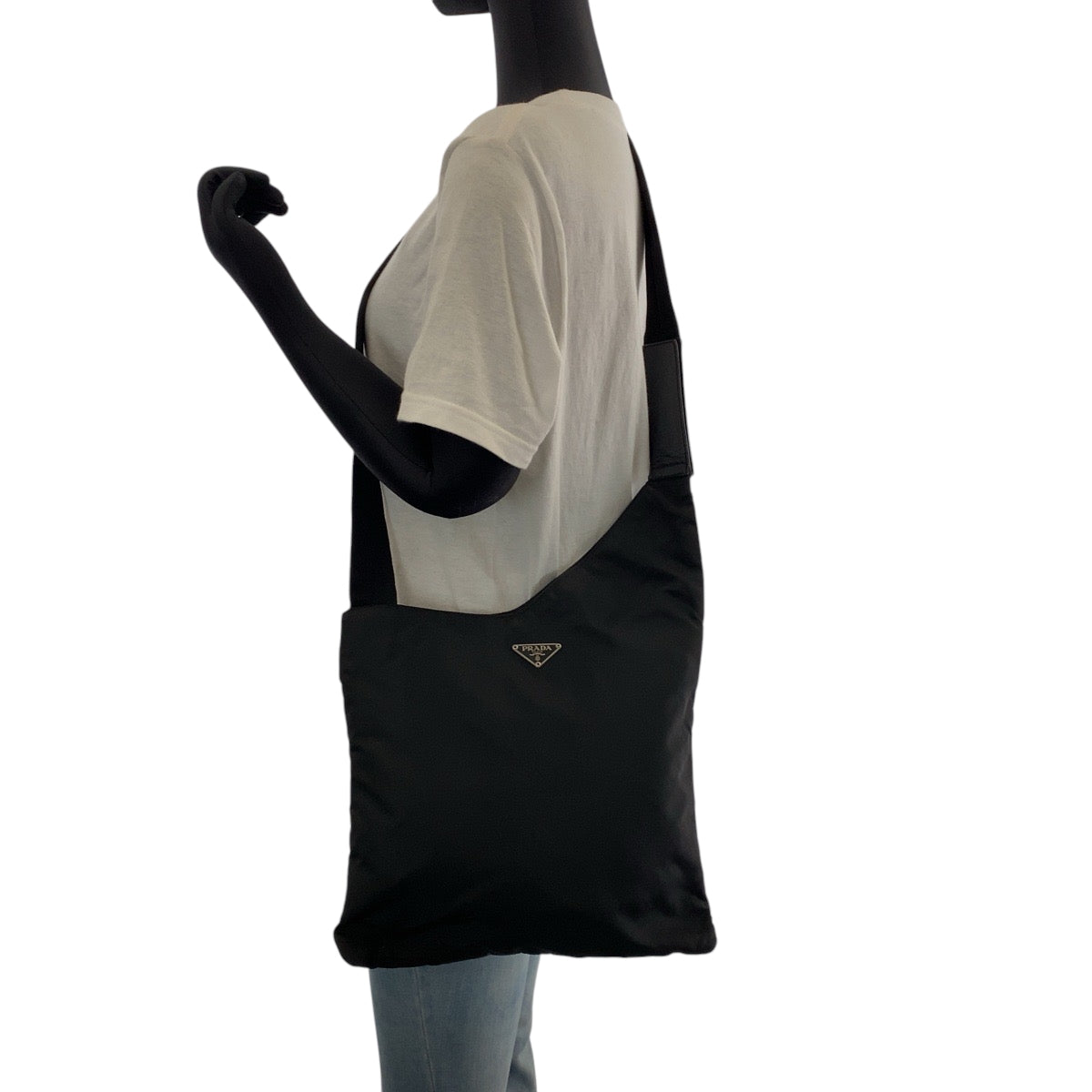 14518
PRADA プラダ テスート 三角ロゴプレート ブラック 黒 シルバー金具 ナイロン 斜め掛け ショルダーバッグ  レディース ABP22