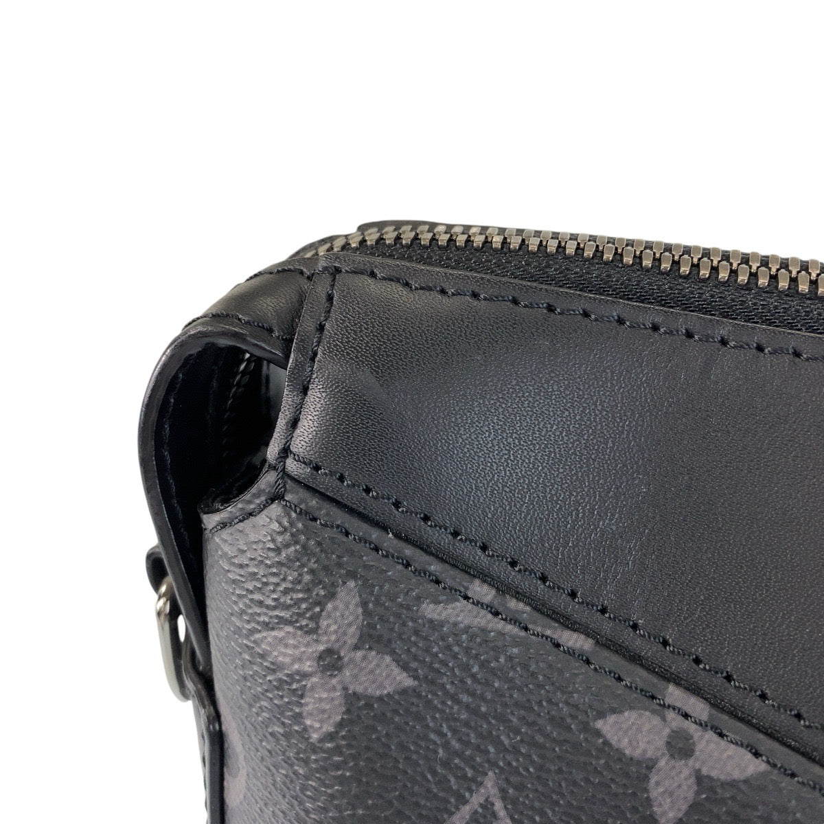 14603
LOUIS VUITTON ルイヴィトン モノグラム エクリプス エクスプローラー PVC / レザー M40566 ビジネスバッグ ブリーフケース  メンズ