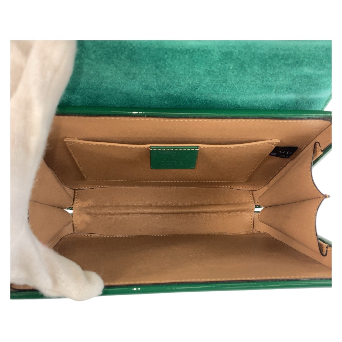 14616
GUCCI グッチ シルヴィ グリーン ゴールド金具 パテントレザー 589479 斜め掛け ショルダーバッグ ハンドバッグ 2way  レディース