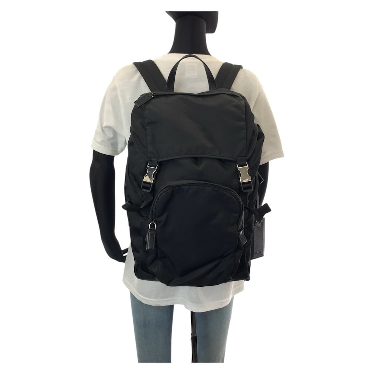 14634
PRADA プラダ テスート 三角ロゴプレート ブラック 黒 シルバー金具 ナイロン リュック・デイパック バックパック 男女兼用  レディース