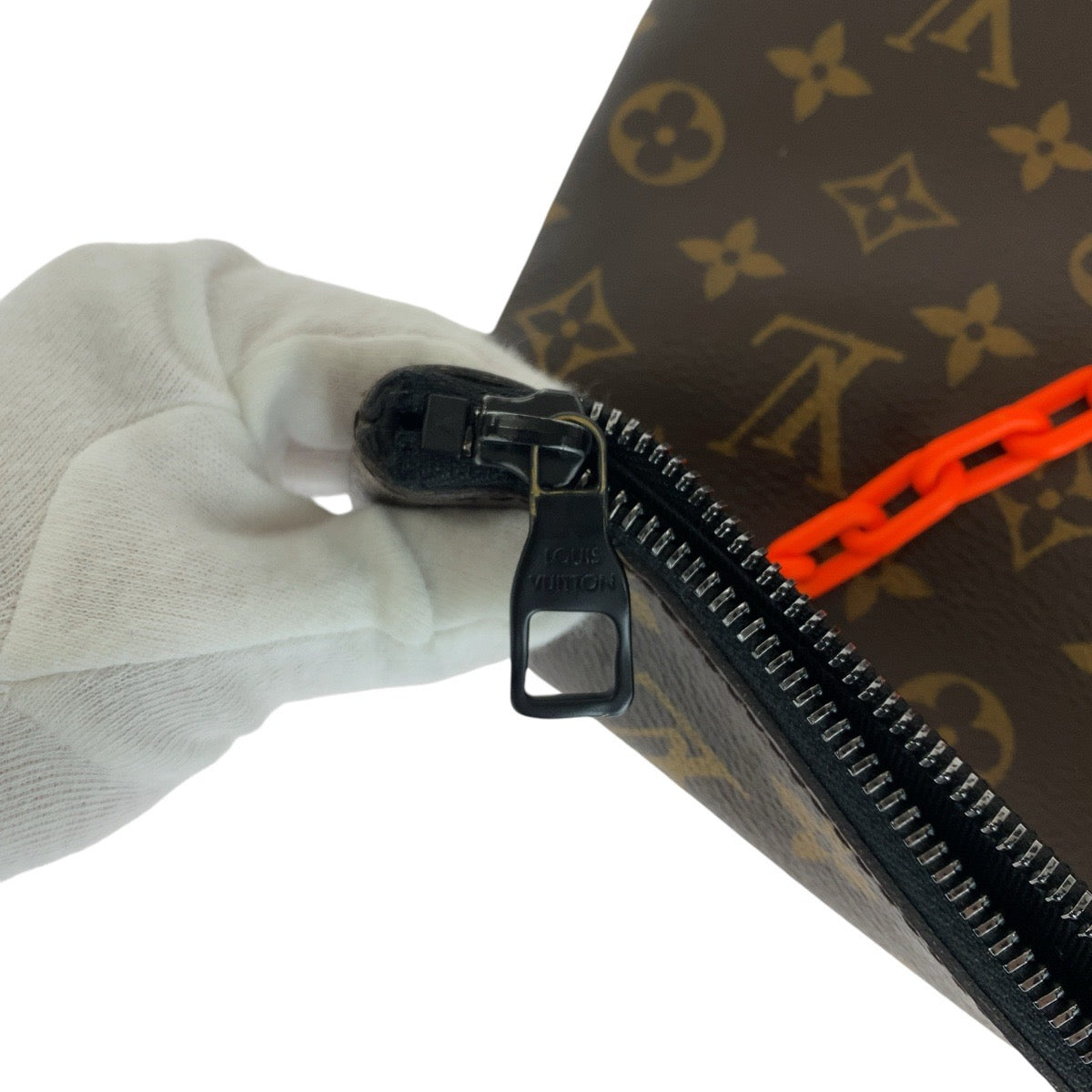 14656
LOUIS VUITTON ルイヴィトン モノグラム ソーラーレイ ポシェット ヴァージル アブロー ブラウン オレンジ PVC M44484 クラッチバッグ 男女兼用  メンズ