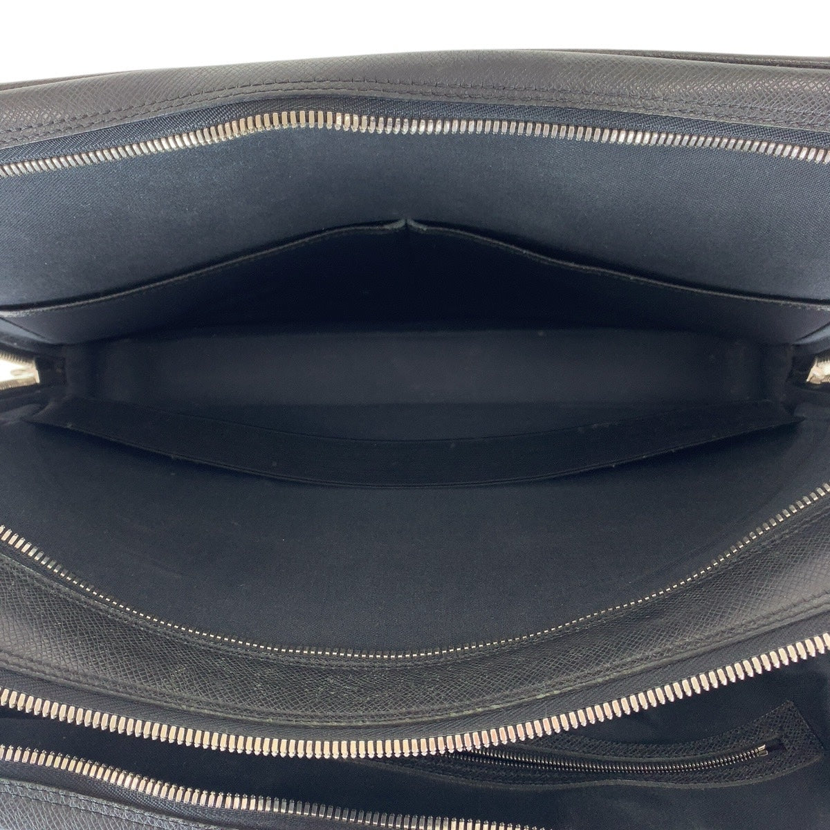 14733
LOUIS VUITTON ルイヴィトン タイガ アレクサンダー アルドワーズ ブラック 黒 シルバー金具 レザー M31162 ビジネスバッグ ブリーフケース 2way  メンズ