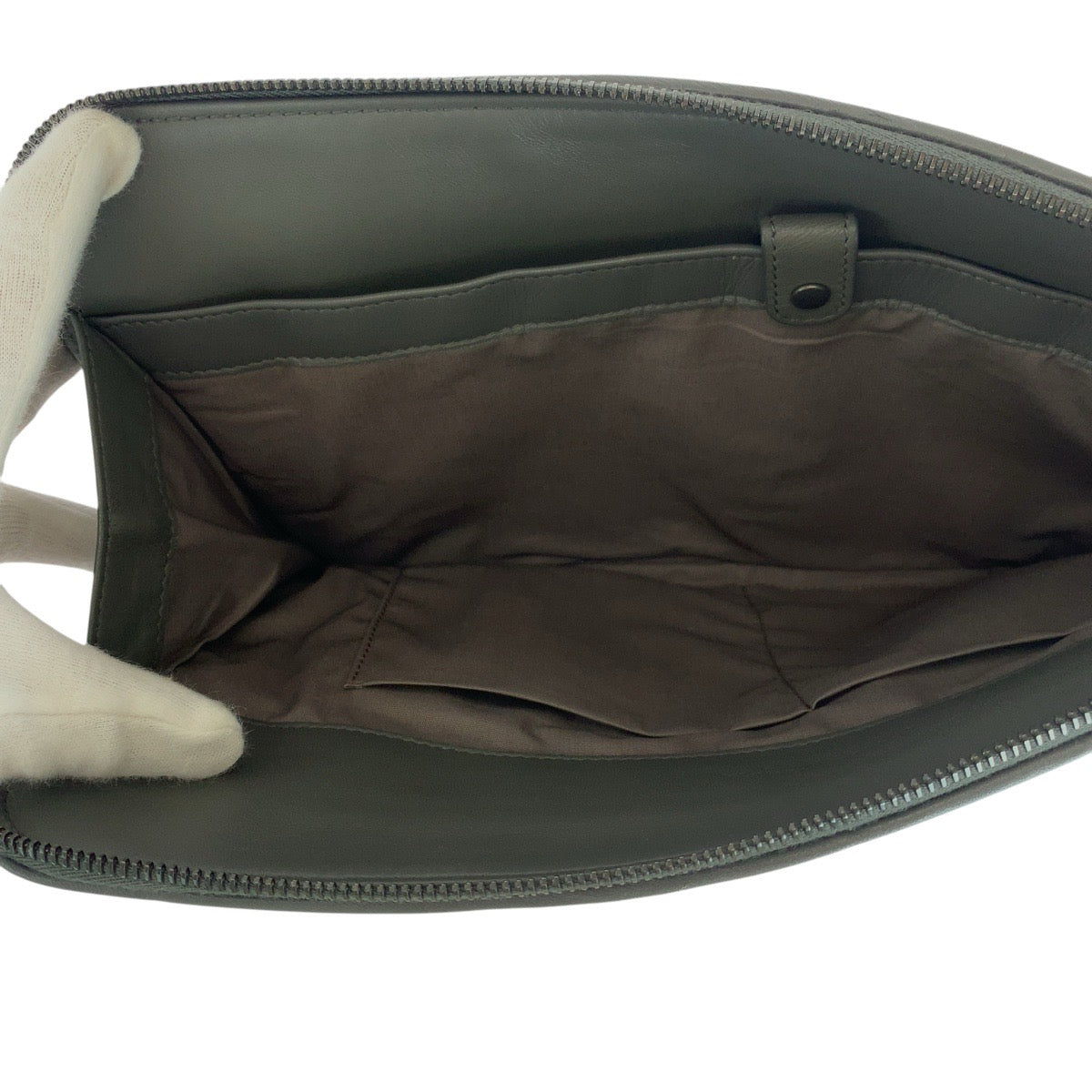 14734
BOTTEGAVENETA ボッテガヴェネタ イントレチャート グレー ガンメタ金具 レザー クラッチバッグ セカンドバッグ  メンズ
