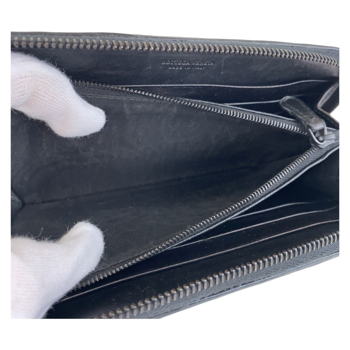 14742
BOTTEGAVENETA ボッテガヴェネタ イントレチャート ブラック 黒 レザー 長財布 ロングウォレット  メンズ ABP22