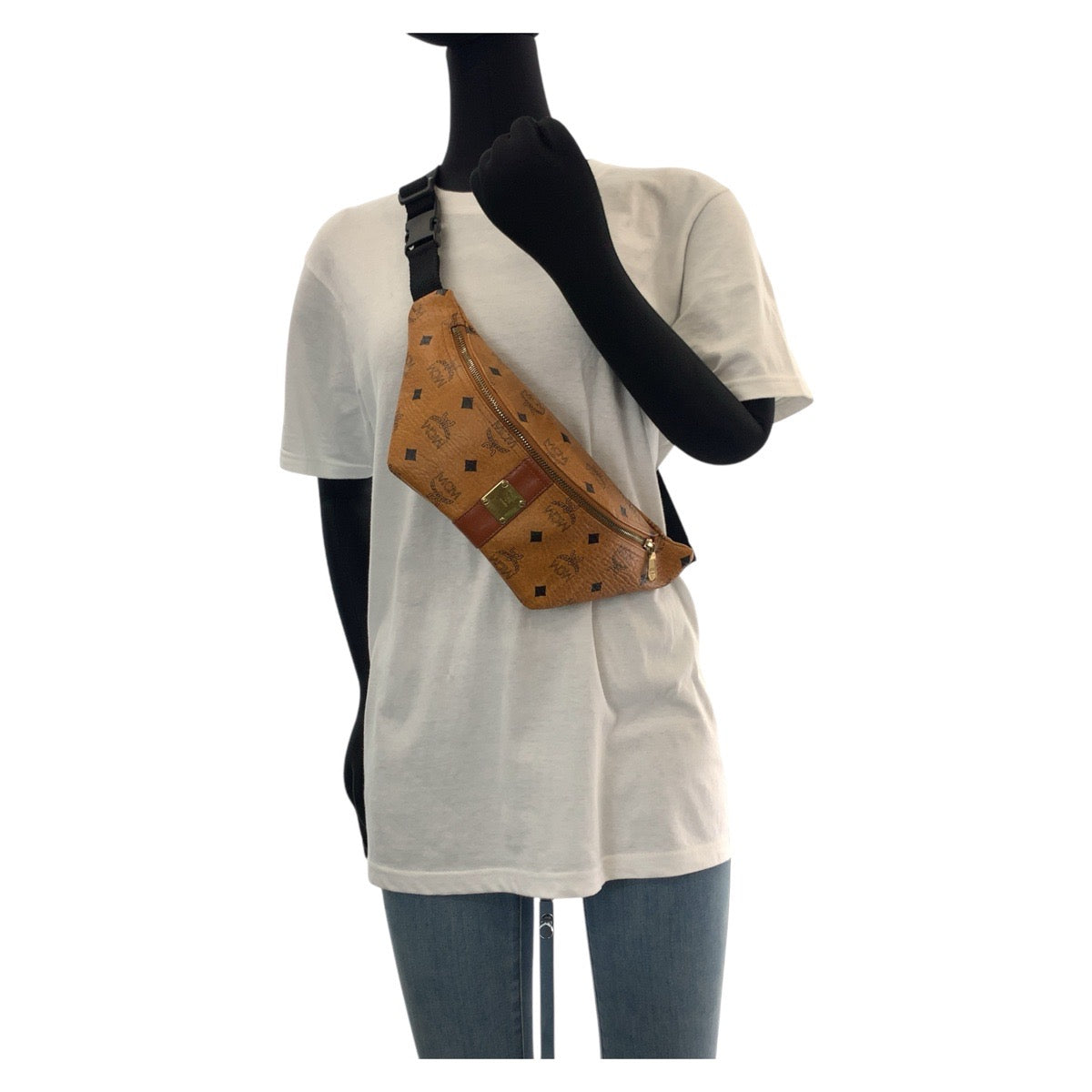 14768
MCM エム シー エム ヴィセトス ブラウン ゴールド金具 レザー ボディバッグ ウエストバッグ 男女兼用  レディース