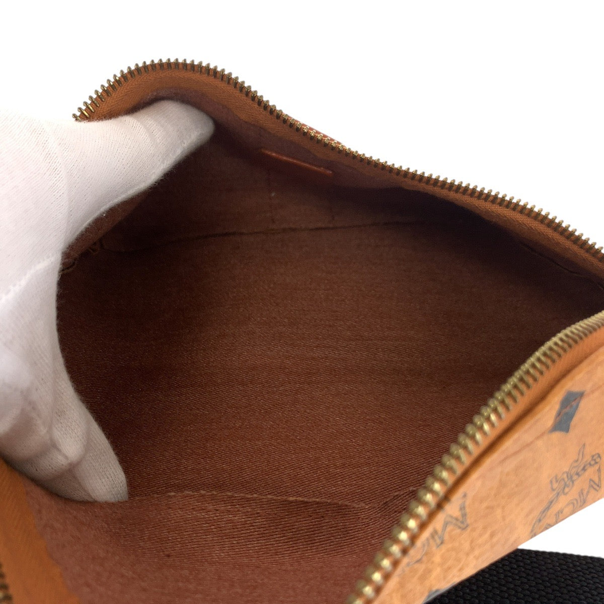 14768
MCM エム シー エム ヴィセトス ブラウン ゴールド金具 レザー ボディバッグ ウエストバッグ 男女兼用  レディース