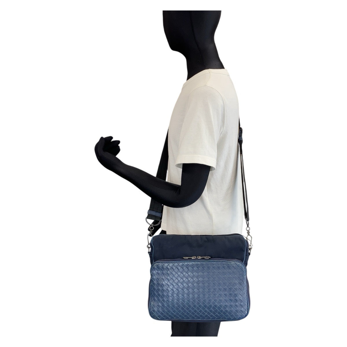 14781
BOTTEGAVENETA ボッテガヴェネタ イントレチャート ブルー ネイビー レザー / キャンバス ショルダーバッグ メッセンジャーバッグ  レディース