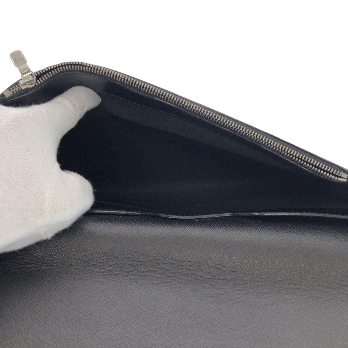 14812
LOUIS VUITTON ルイヴィトン タイガ ミヌート アルドワーズ ブラック 黒 シルバー金具 レザー M31062 ビジネスバッグ ブリーフケース  メンズ