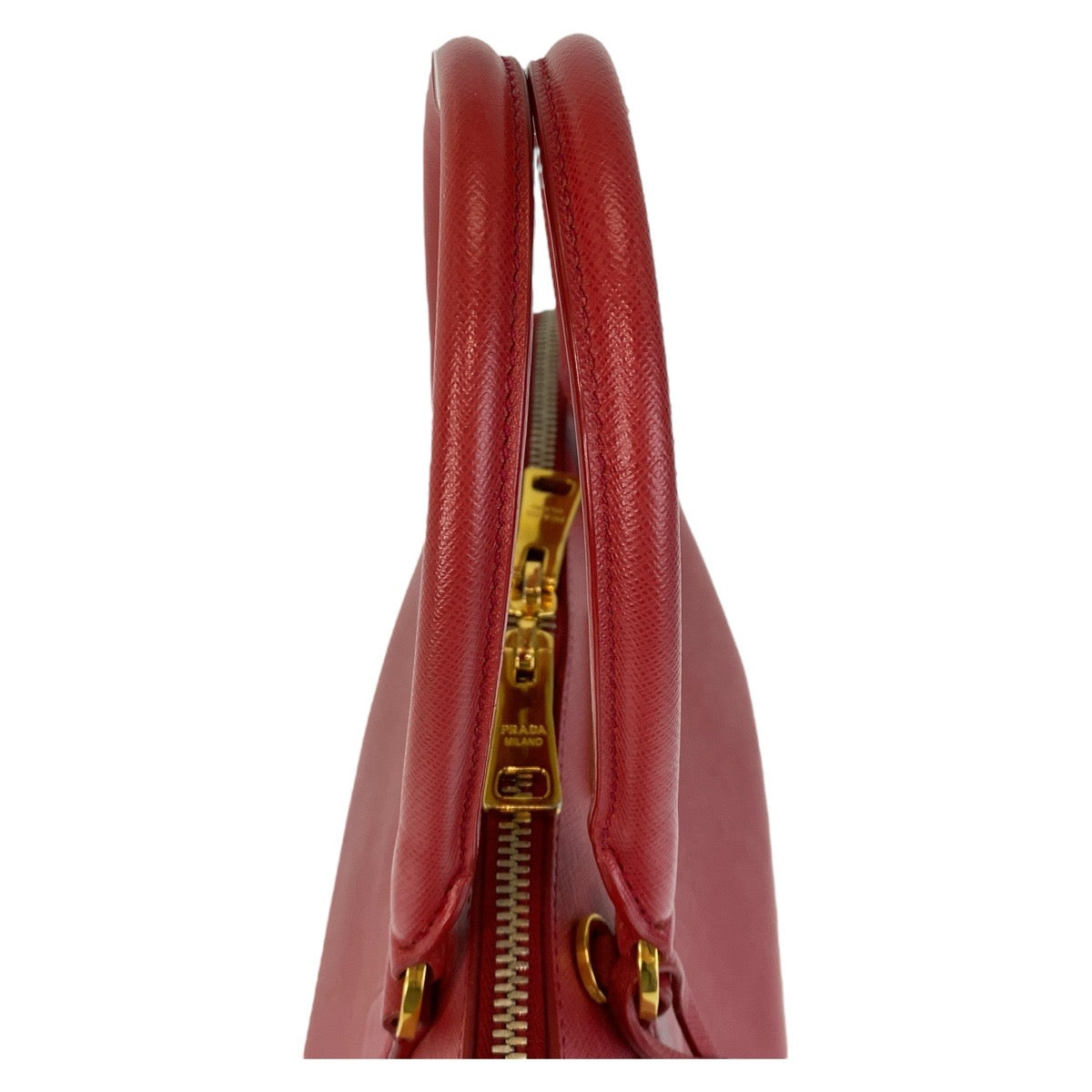 14823
PRADA プラダ サフィアーノ プロムナード 三角ロゴプレート レッド ゴールド金具 レザー ハンドバッグ  レディース ABP55