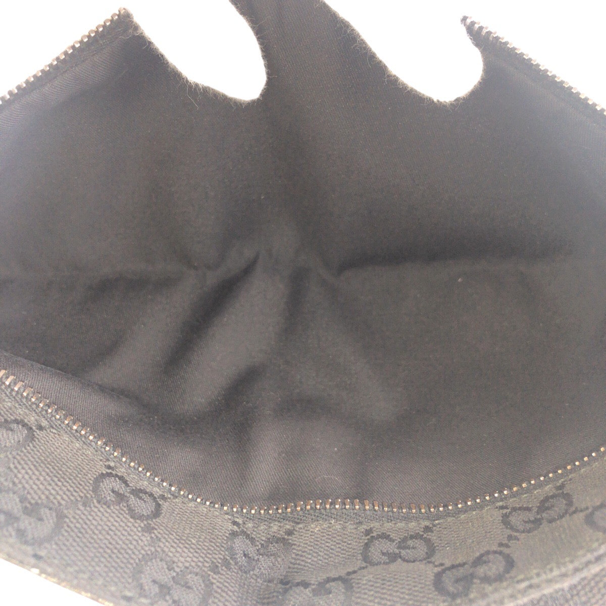 14864
GUCCI グッチ ブラック 黒 シルバー金具 GGキャンバス / レザー 28566 ボディバッグ ウエストポーチ バムバッグ  メンズ