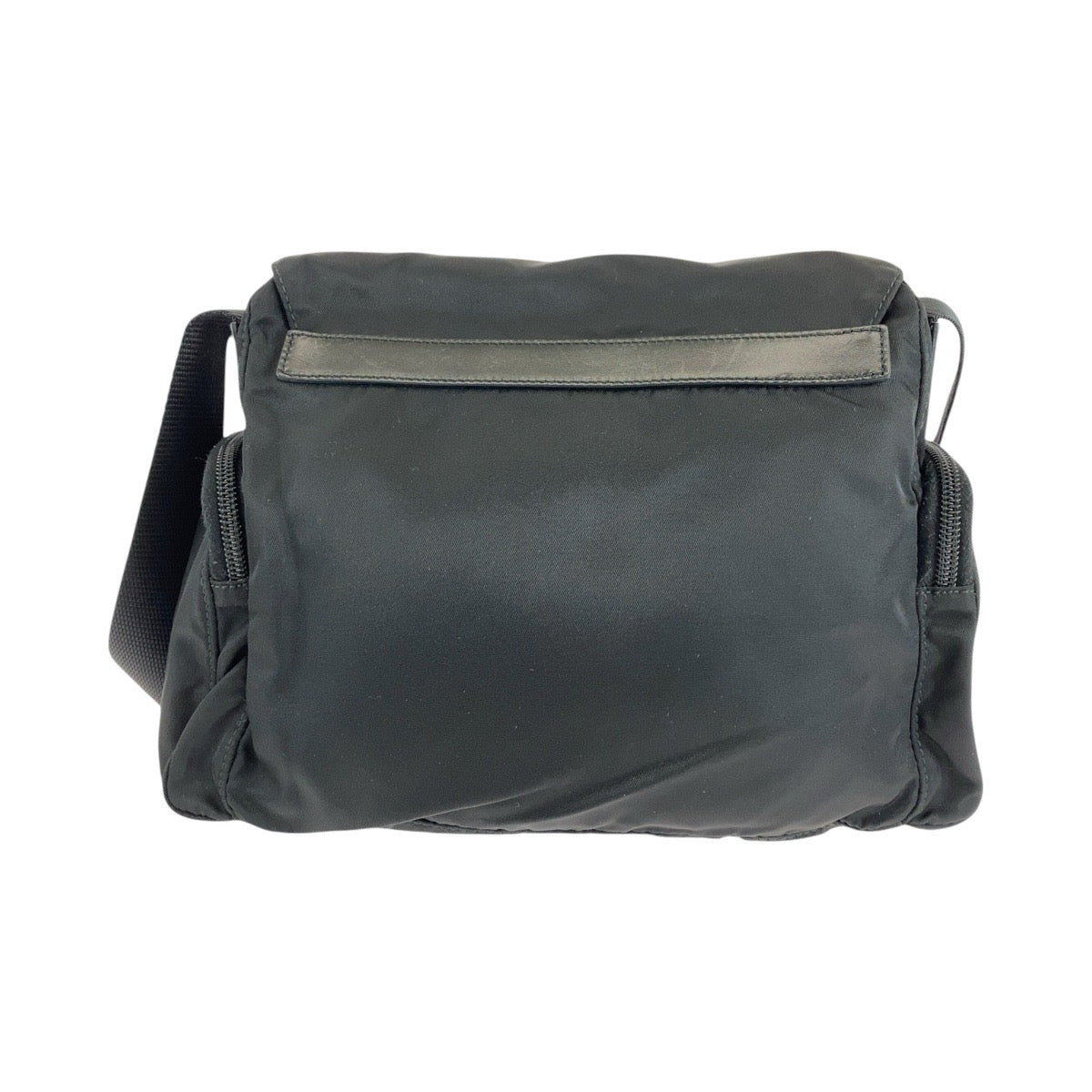 14878
PRADA プラダ テスート 三角ロゴプレート ブラック 黒 シルバー金具 ナイロン ショルダーバッグ メッセンジャーバッグ  レディース