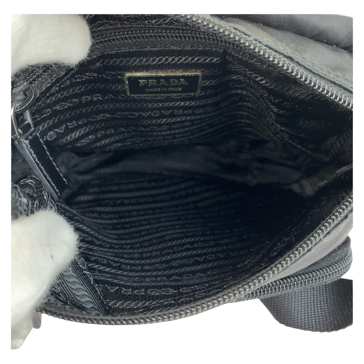14878
PRADA プラダ テスート 三角ロゴプレート ブラック 黒 シルバー金具 ナイロン ショルダーバッグ メッセンジャーバッグ  レディース