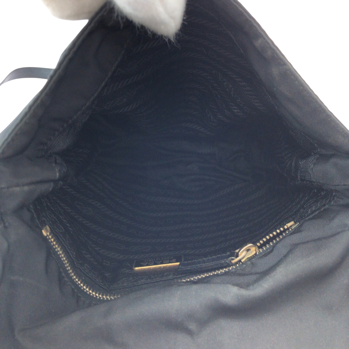 14910
PRADA プラダ テスート 三角ロゴプレート ブラック 黒 ゴールド金具 ナイロン ショルダーバッグ ポシェット  レディース ABP18