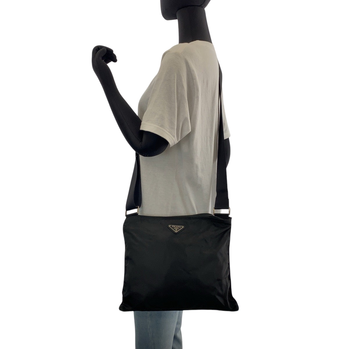 14916
PRADA プラダ テスート 三角ロゴプレート ブラック 黒 シルバー金具 ナイロン ショルダーバッグ サコッシュ 男女兼用  メンズ ABP24