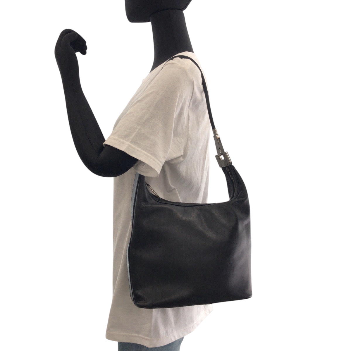 14919
GUCCI グッチ ブラック 黒 シルバー金具 レザー 001 3814  002122 ホーボー ワンショルダーバッグ 肩掛け  レディース