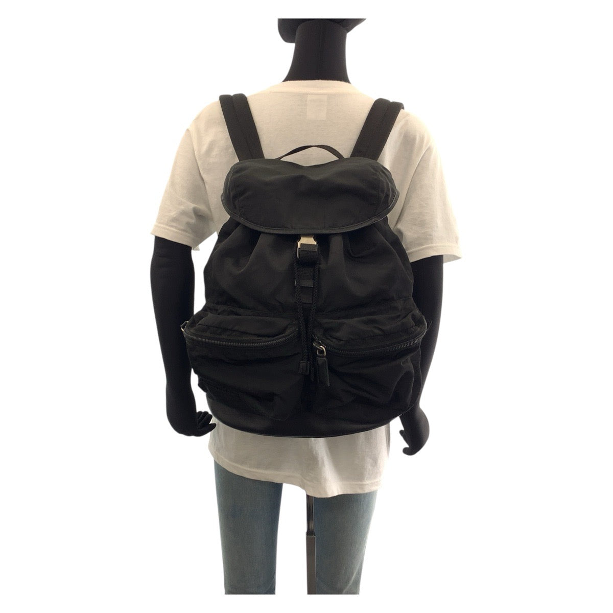 14927
PRADA プラダ テスート サフィアーノ 三角ロゴプレート ブラック 黒 シルバー金具 ナイロン / レザー リュック・デイパック バックパック 男女兼用  レディース AB39
