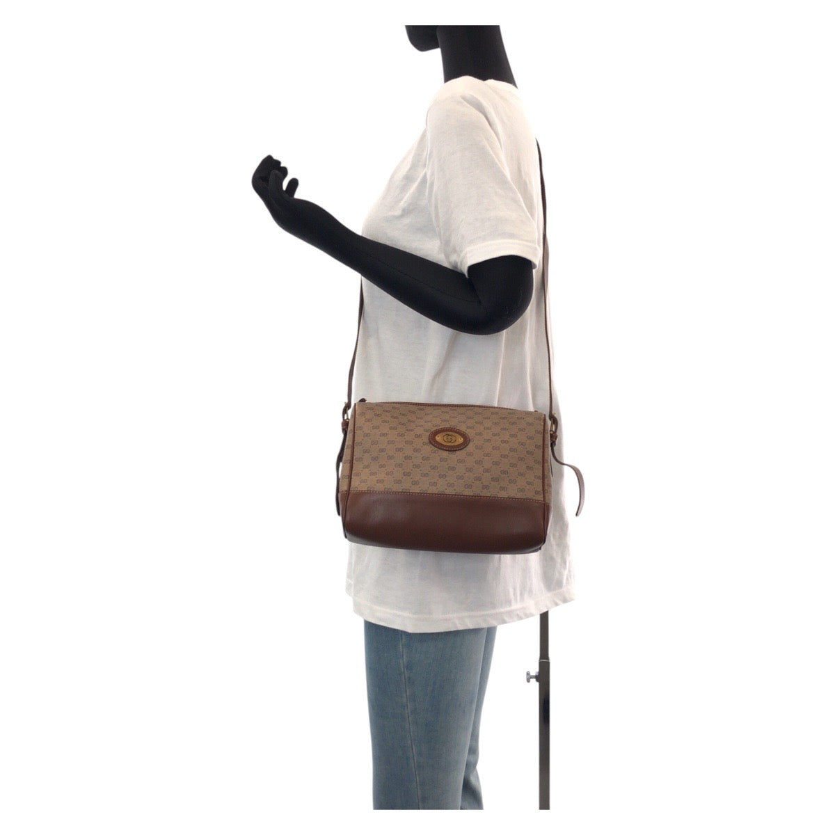 14947
GUCCI グッチ ヴィンテージ オールドグッチ マイクロGG ブラウン ゴールド金具 GGスプリームキャンバス / レザー 007 261 1148 ショルダーバッグ ポシェット  レディース AB21