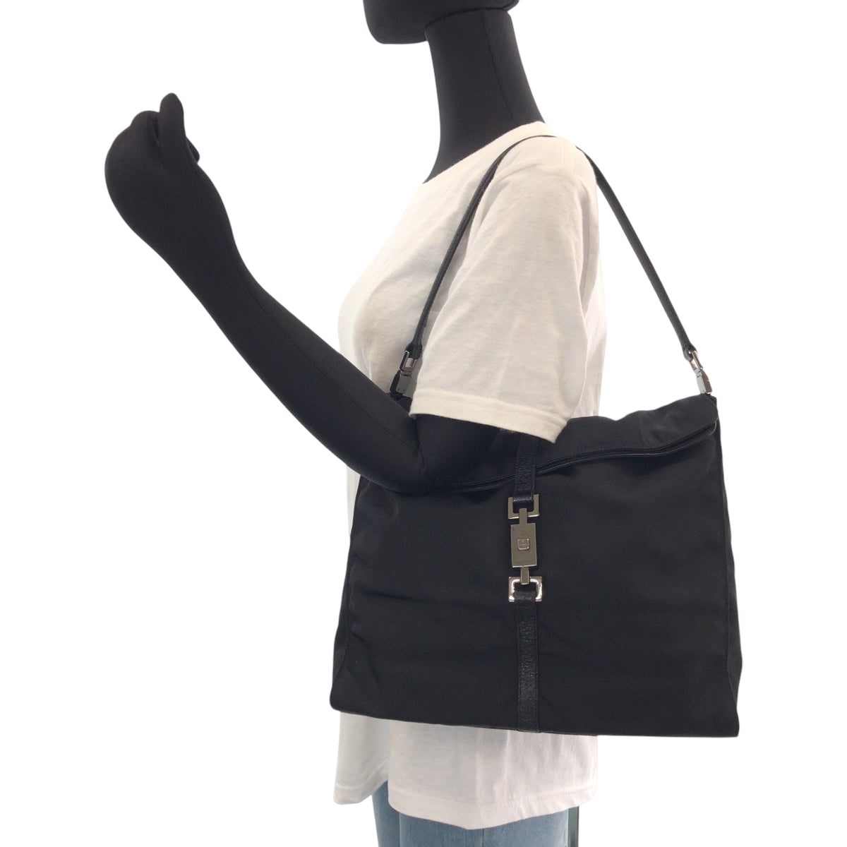 14952
GUCCI グッチ ジャッキー ブラック 黒 シルバー金具 ナイロン 001 3355 ワンショルダーバッグ 肩掛け  レディース