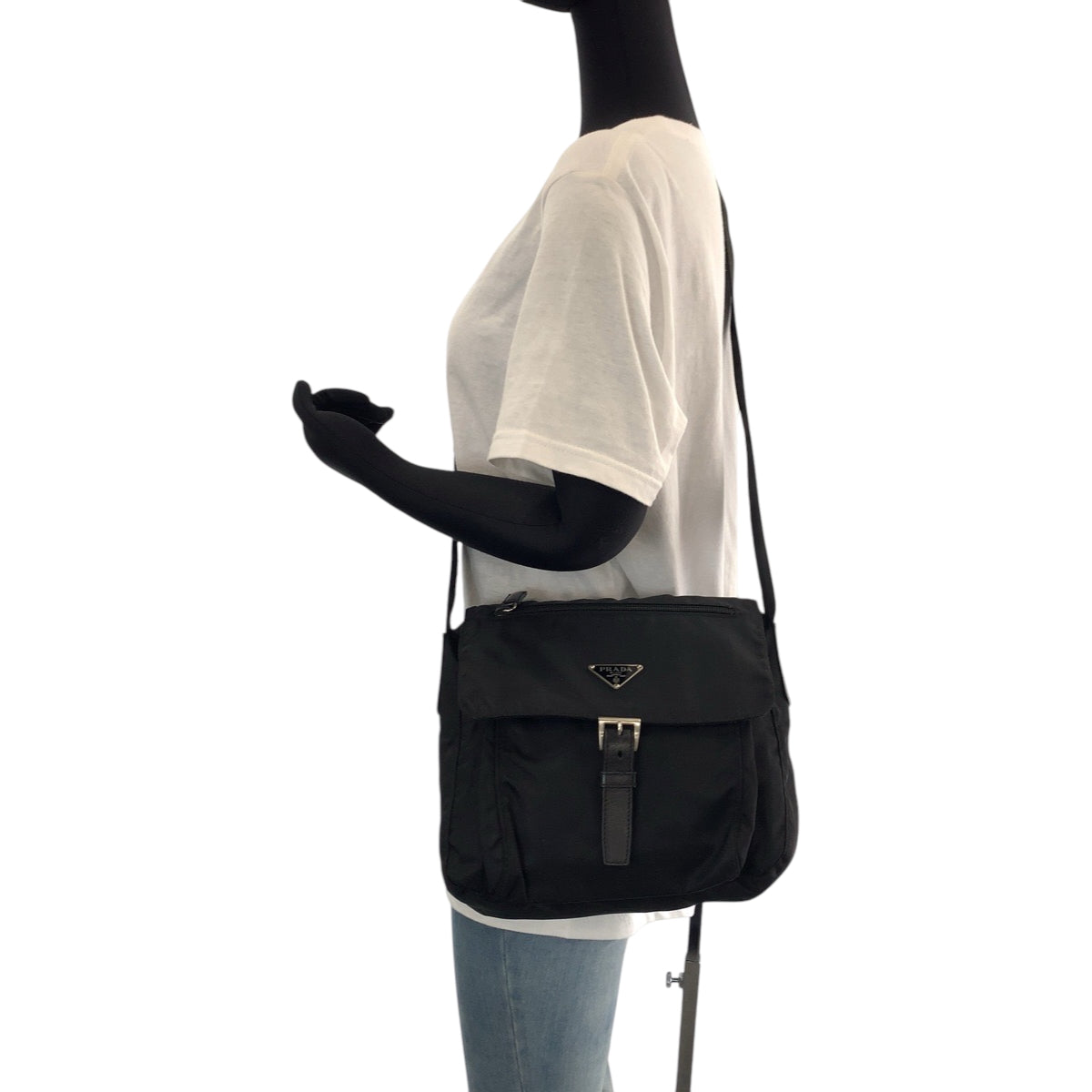 14991
PRADA プラダ テスート 三角ロゴプレート ブラック 黒 シルバー金具 ナイロン BT8994 ショルダーバッグ ポシェット  メンズ