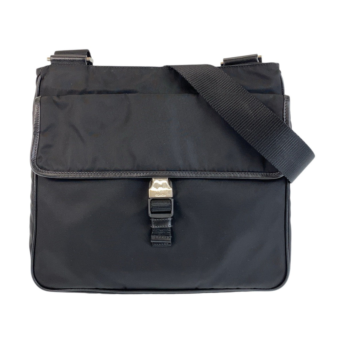 15018
PRADA プラダ テスート 三角ロゴプレート ブラック 黒 シルバー金具 ナイロン 斜め掛け ショルダーバッグ メッセンジャーバッグ  レディース A30