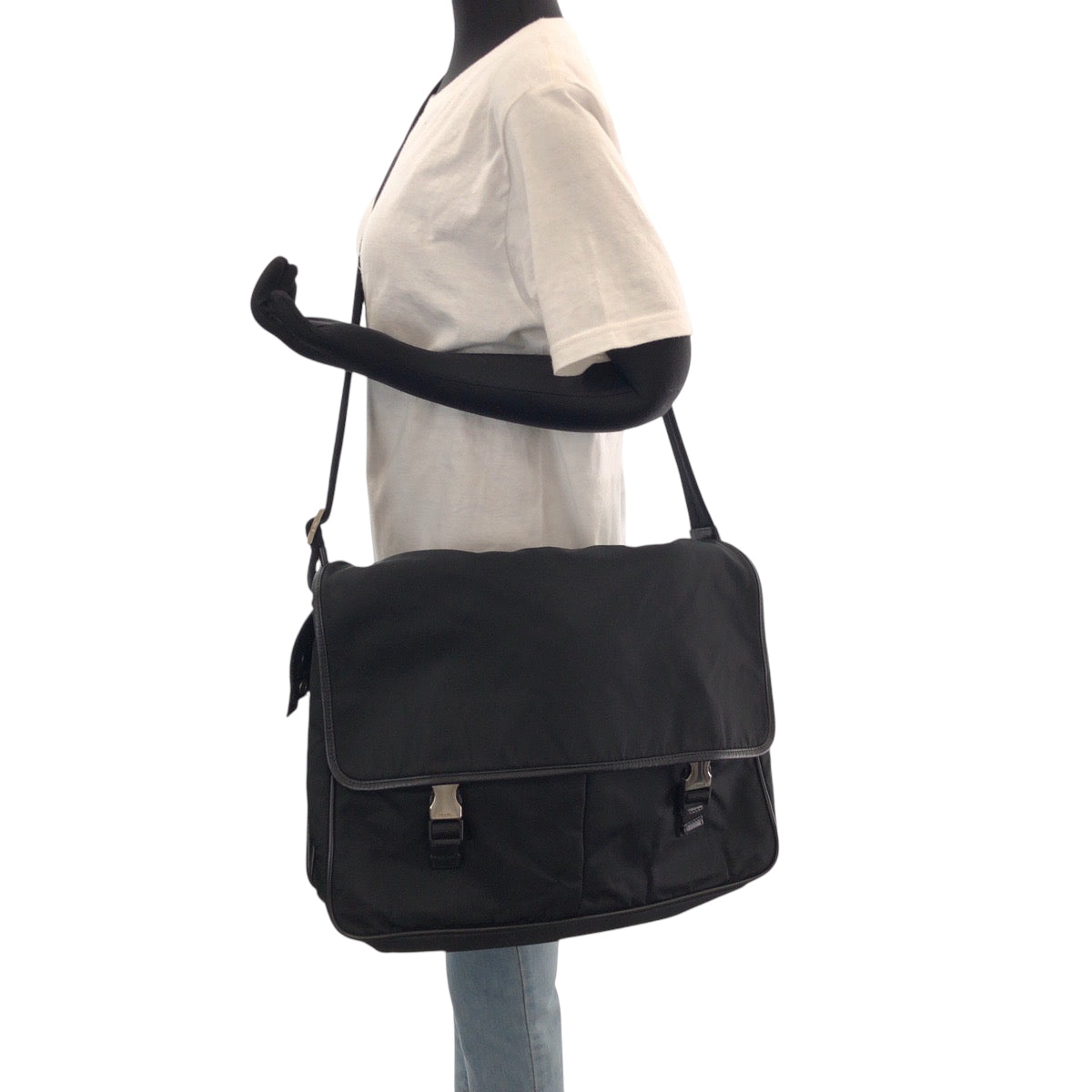 15062
PRADA プラダ テスート 三角ロゴプレート ブラック シルバー金具 ナイロン V165 ショルダーバッグ メッセンジャーバッグ  レディース A48