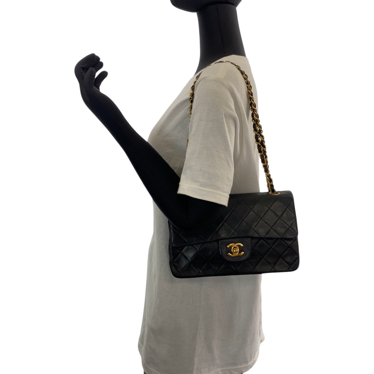 15093
CHANEL シャネル ヴィンテージ マトラッセ ダブルフラップ ココマーク ターンロック ブラック 黒 ゴールド金具 ラムスキン チェーンショルダーバッグ  レディース
