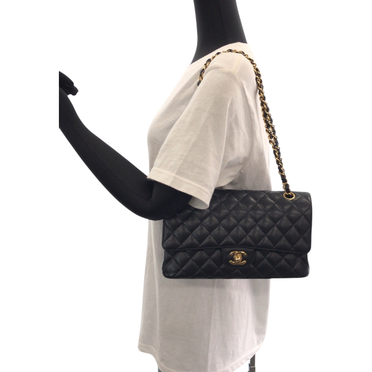 15134
CHANEL シャネル マトラッセ ダブルフラップ ココマーク ターンロック ブラック 黒 ゴールド金具 キャビアスキン チェーンショルダーバッグ  レディース A880