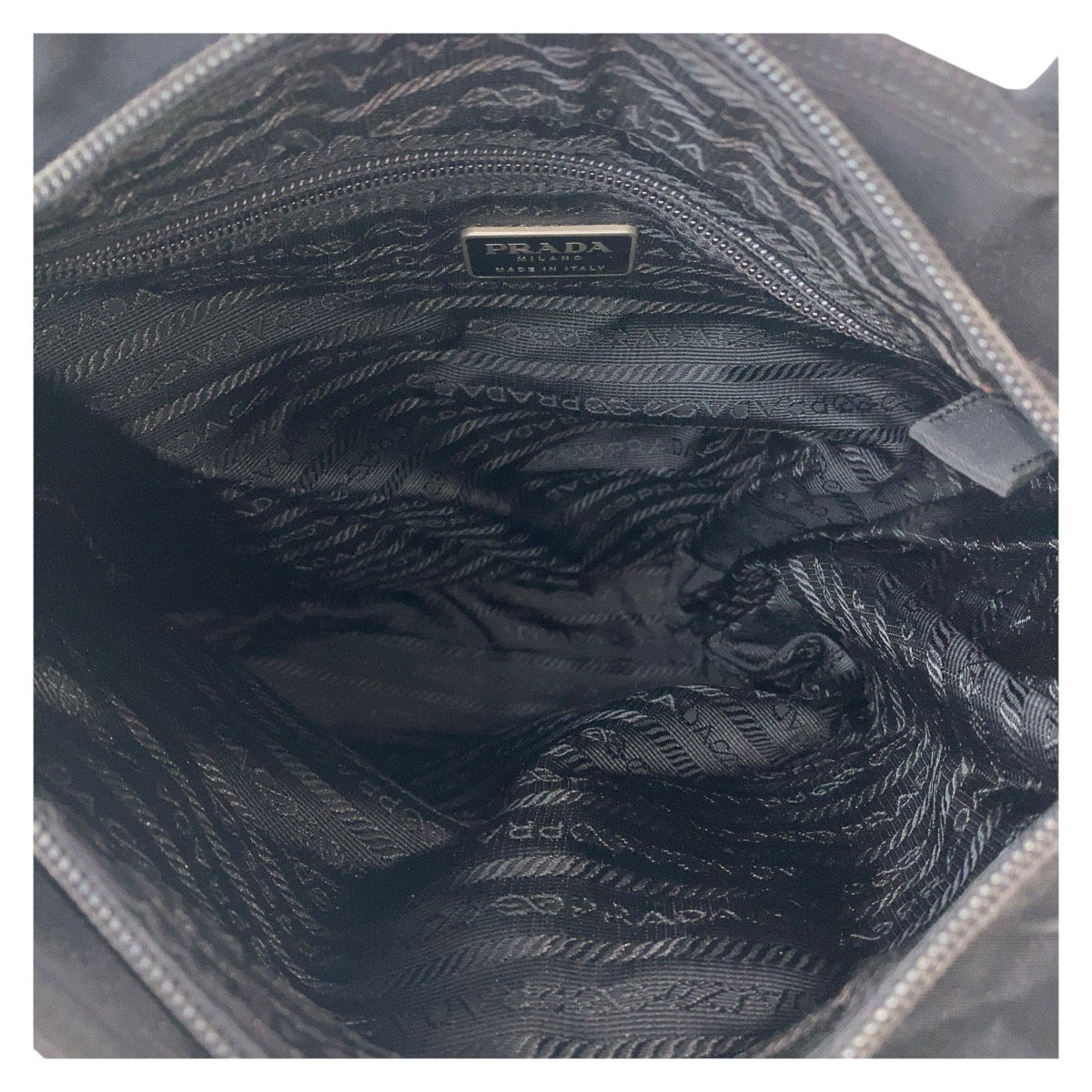 15146
PRADA プラダ テスート 三角ロゴプレート ブラック 黒 シルバー金具 ナイロン トートバッグ ショルダーバッグ  レディース ABP24