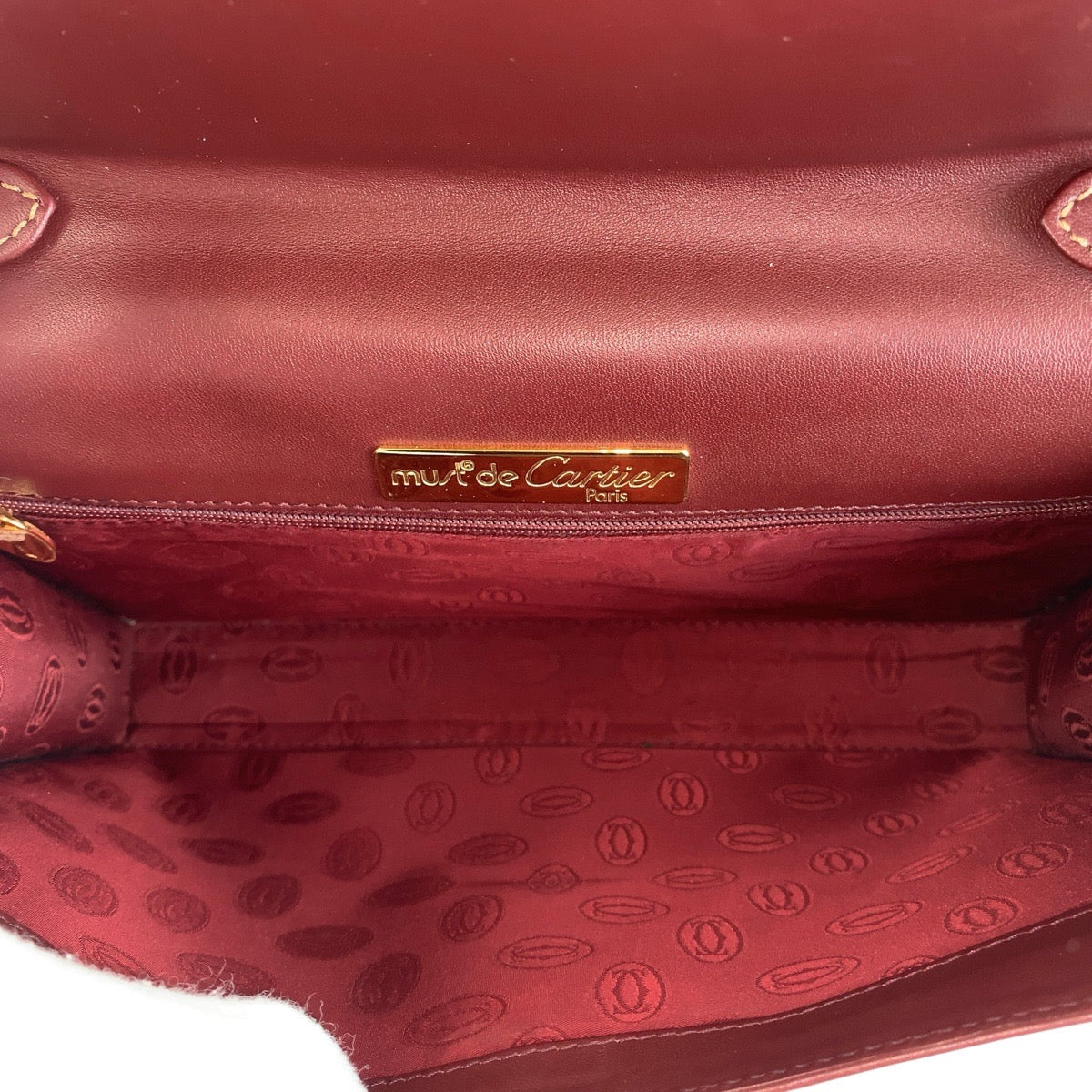 15160
CARTIER カルティエ ヴィンテージ マストライン ワインレッド ボルドー ゴールド金具 レザー ショルダーバッグ ポシェット  レディース