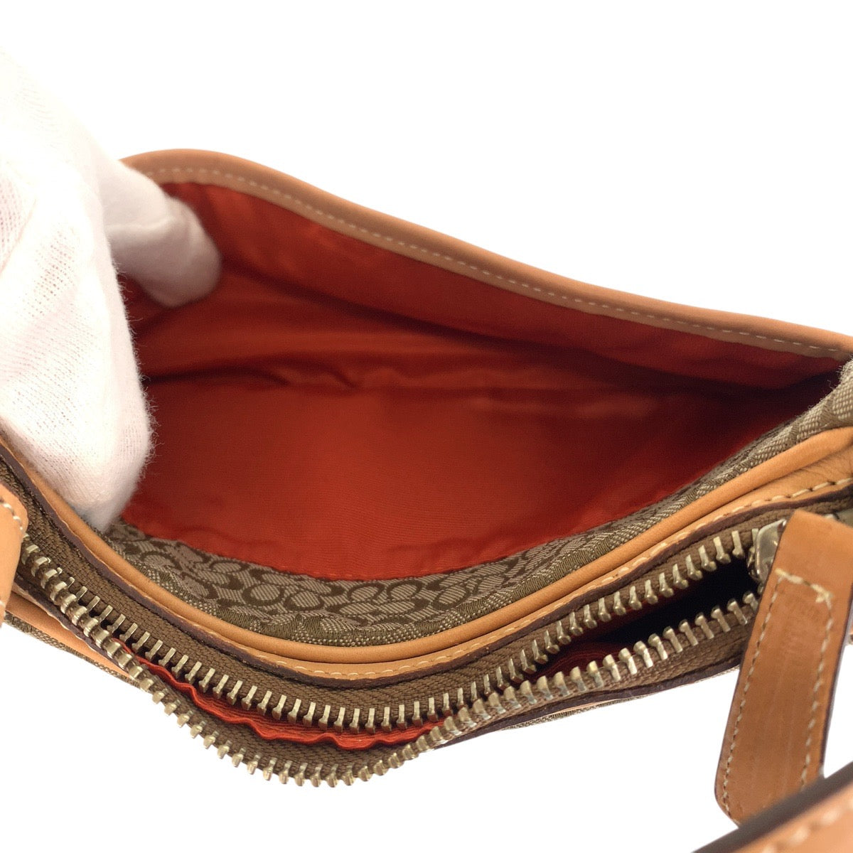 15199
COACH コーチ ミニシグネチャー ベージュ シルバー金具 キャンバス / レザー ショルダーバッグ ポシェット レディース AB5