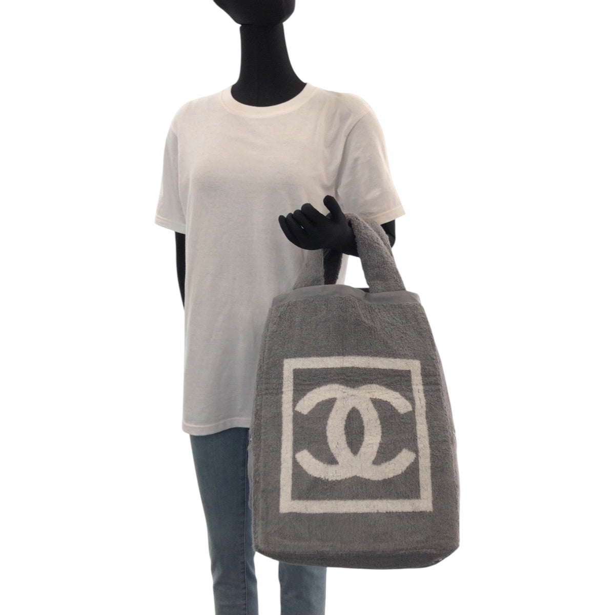 15206
CHANEL シャネル ココマーク グレー ホワイト シルバー金具 パイル トートバッグ ビーチバッグ  レディース