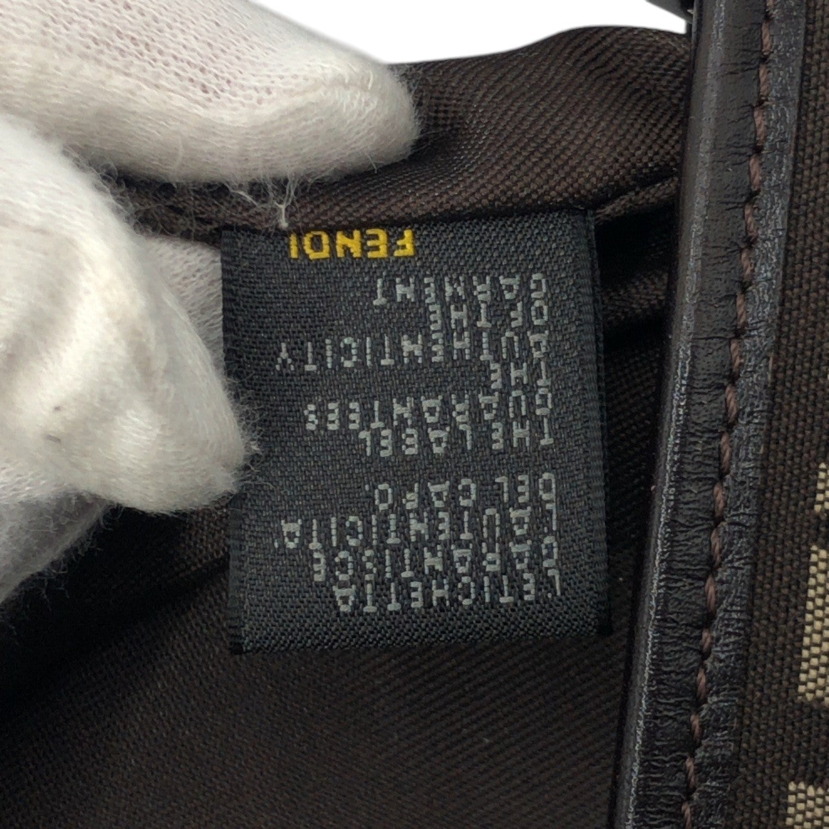 15209
FENDI フェンディ ヴィンテージ ズッキーノ ブラウン キャンバス 2305 8BT079 JQ4 049 ショルダーバック ポシェット 男女兼用 レディース A40