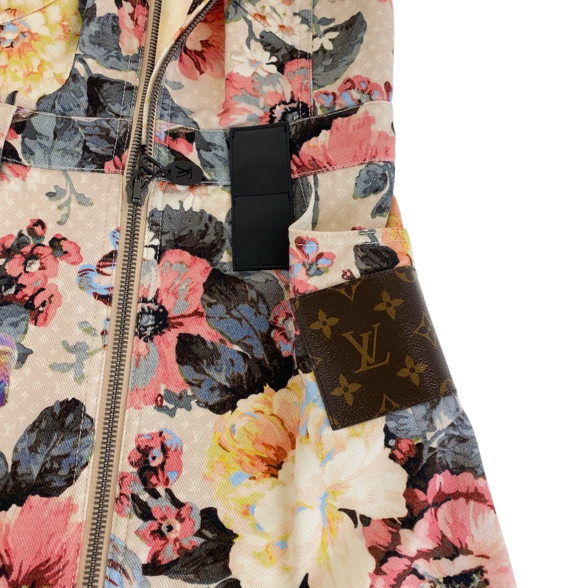 15214
LOUIS VUITTON ルイヴィトン フラワーモノグラム フラワージップアップドレス サイズ34 ピンク マルチカラー ゴールド金具 コットン RW222B SR6 FNRO27 ワンピース ドレス  レディース SA120