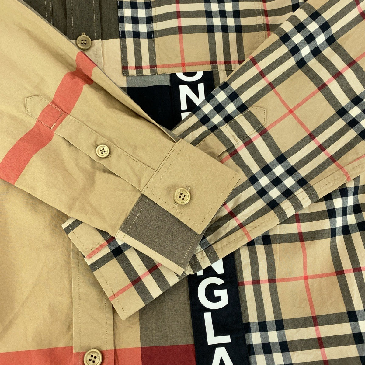 15218
BURBERRY バーバリー チェック柄 ロゴプリントパッチワーク サイズXS ブラウン マルチカラー コットン 長袖シャツ  メンズ