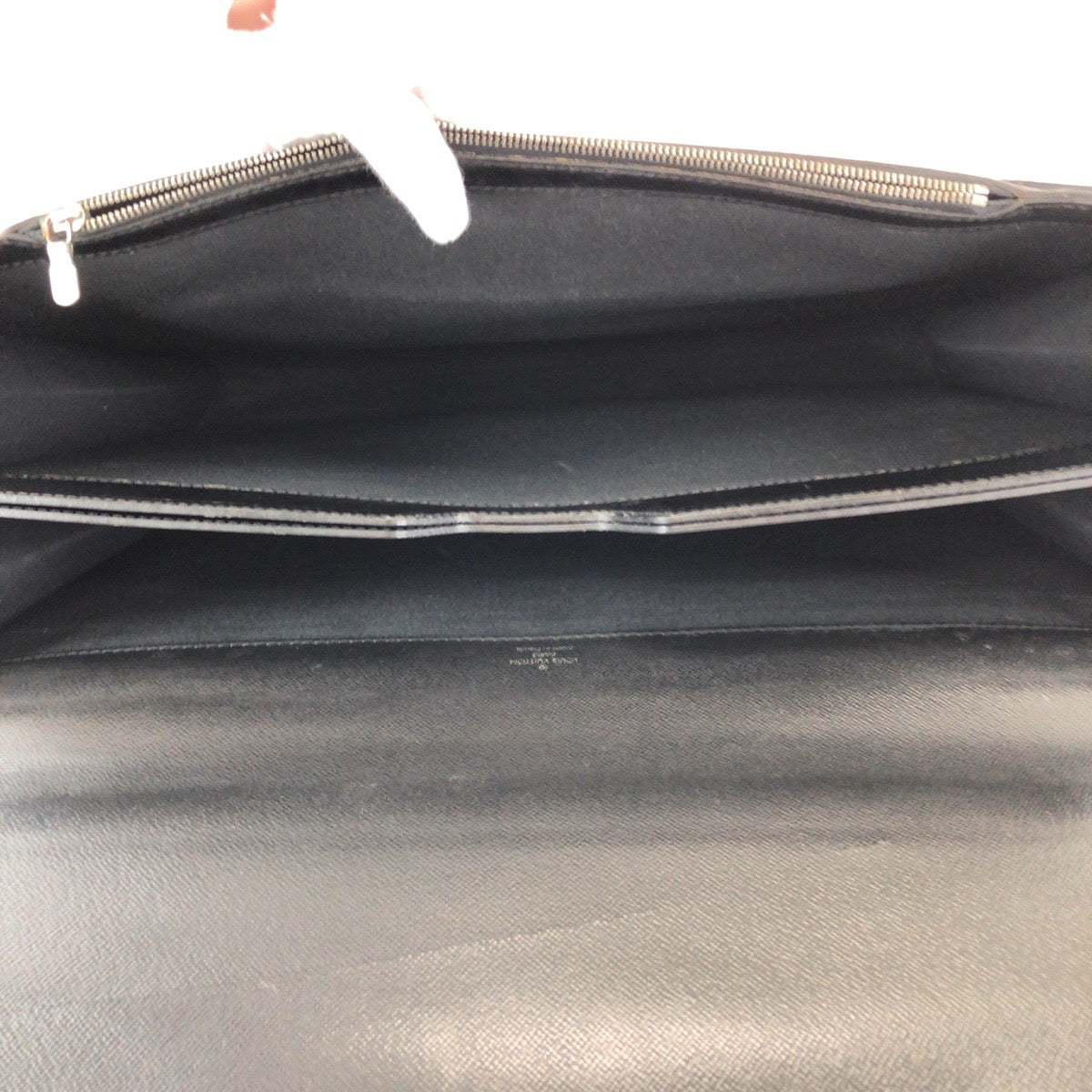 15228
LOUIS VUITTON ルイヴィトン タイガ ロブスト1 アルドワーズ ブラック 黒 シルバー金具 タイガ M31052 ビジネスバッグ ハンドバッグ  メンズ