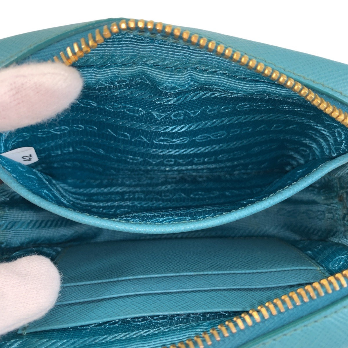 15238
PRADA プラダ サフィアーノ ライトブルー ゴールド金具 レザー ショルダーバッグ ポシェット  レディース