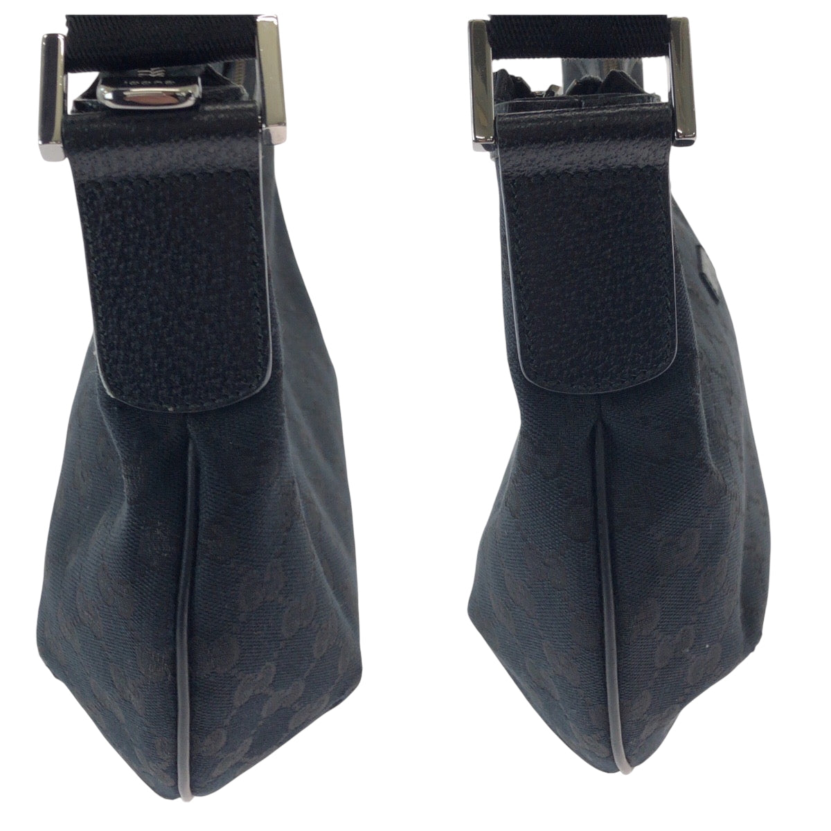 15248
GUCCI グッチ ブラック 黒 シルバー金具 GGキャンバス 131092 ショルダーバッグ ポシェット  レディース