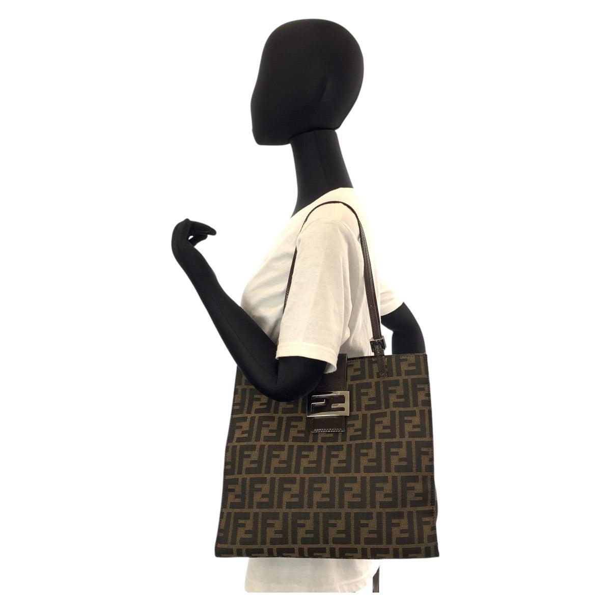 15253
FENDI フェンディ ズッカ ブラウン シルバー金具 キャンバス / レザー トートバッグ ショルダーバッグ  レディース ABP32