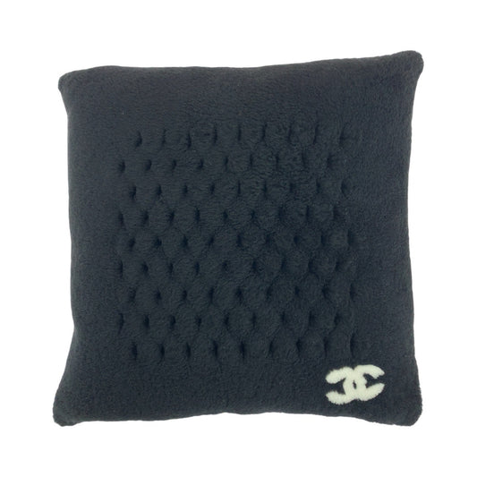 15270
CHANEL シャネル ココマーク ブラック 黒 ムートン / カシミヤ インテリア クッション 男女兼用  レディース